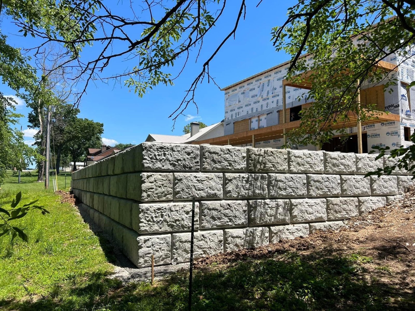 Finished retaining wall